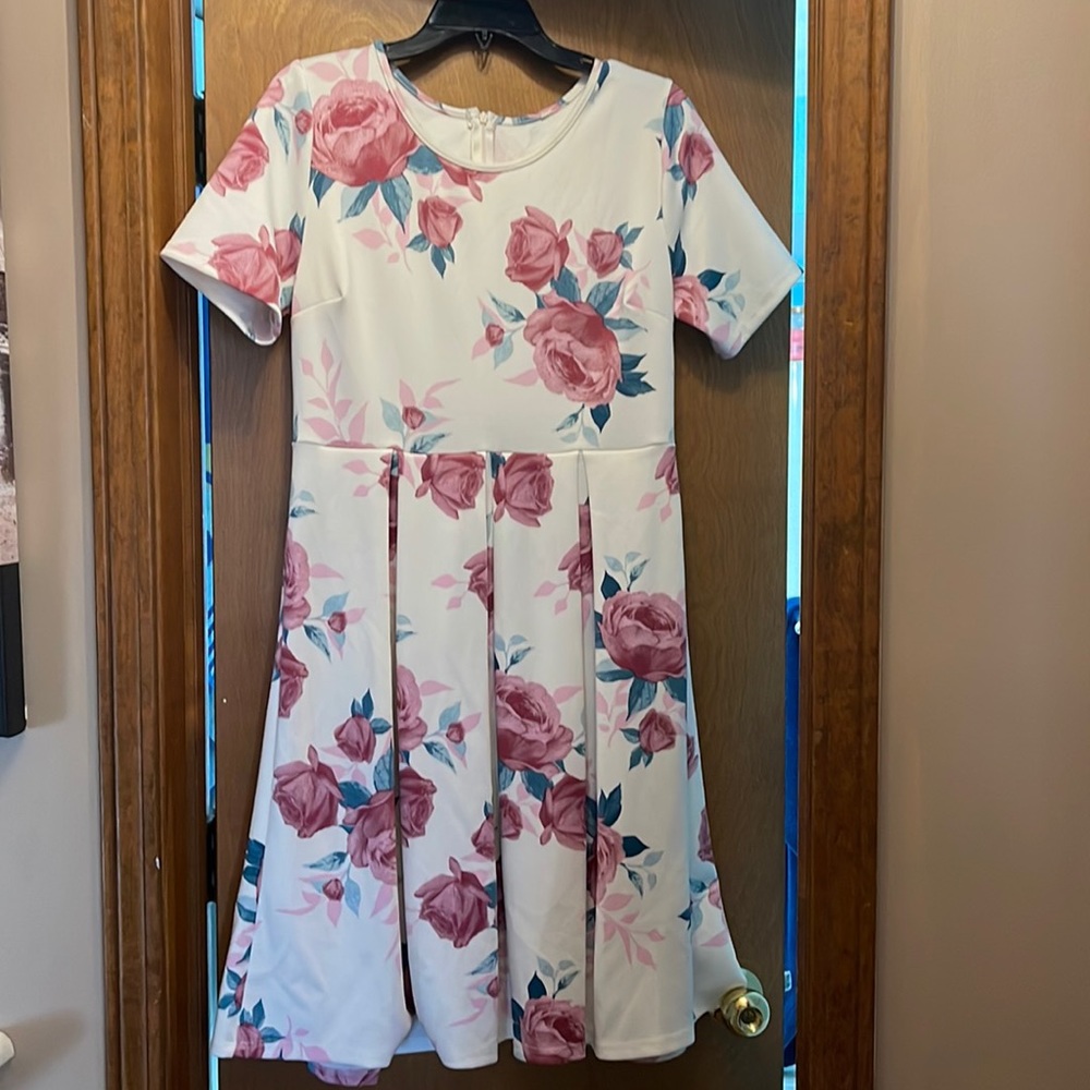 Size large womens floral dress
